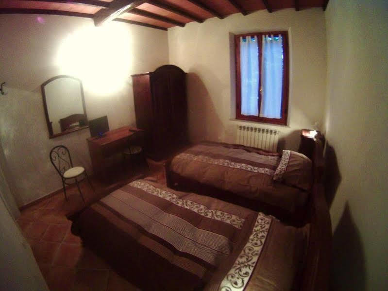 Casa Cecchi Bed & Breakfast Val di Pugna Exterior photo